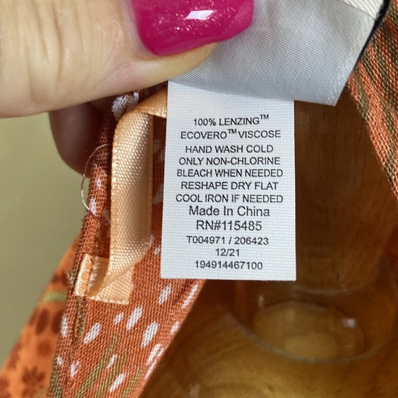 Sonoma Chiffon Tropical Floral Topper Cardigan SO Pumpkin Spice Color V-Neck Tee - Picture 5 of 8